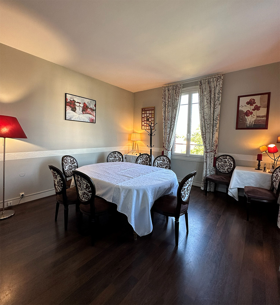 Petit Salon
